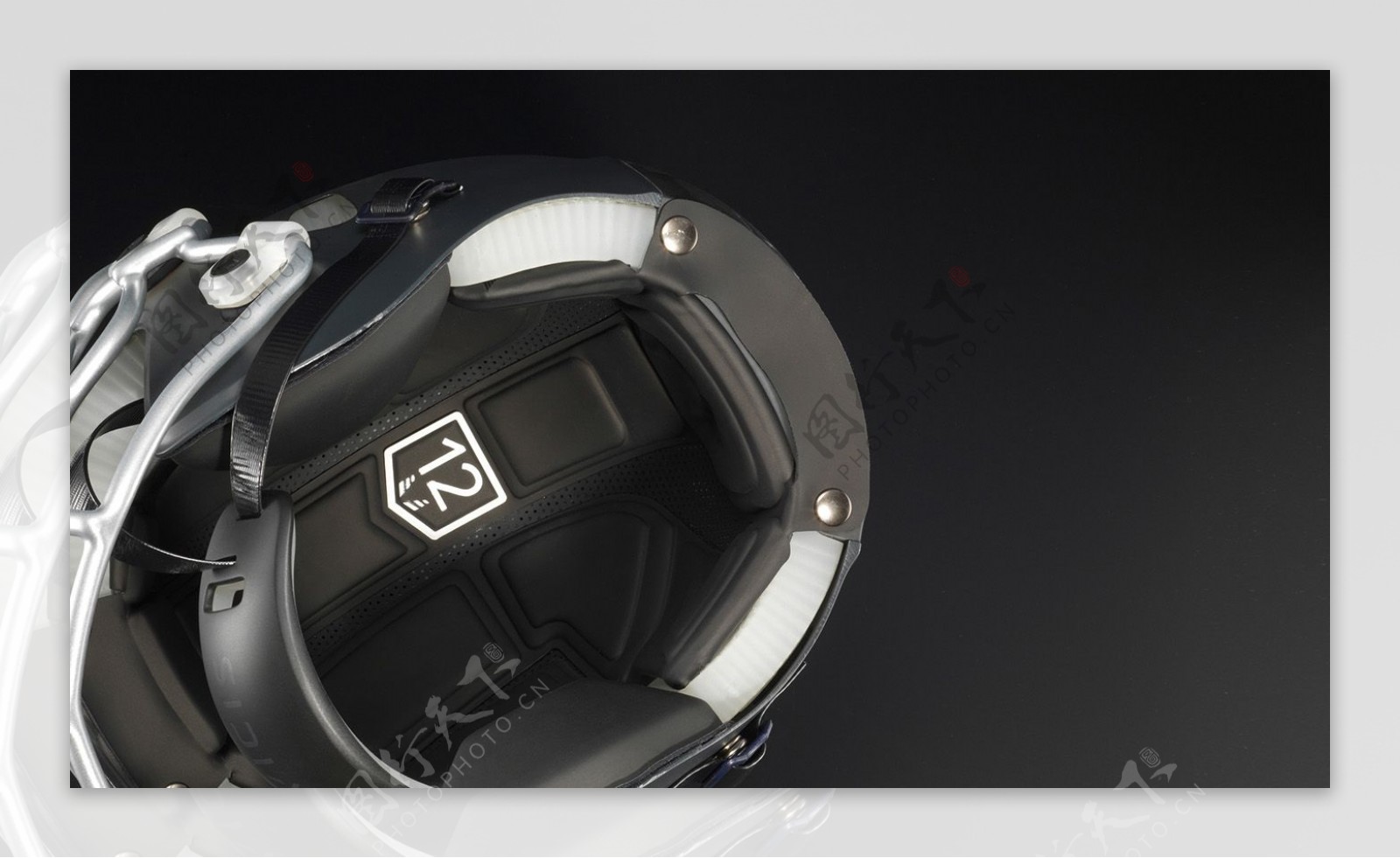 创意炫酷模型橄榄球头盔jpg素材