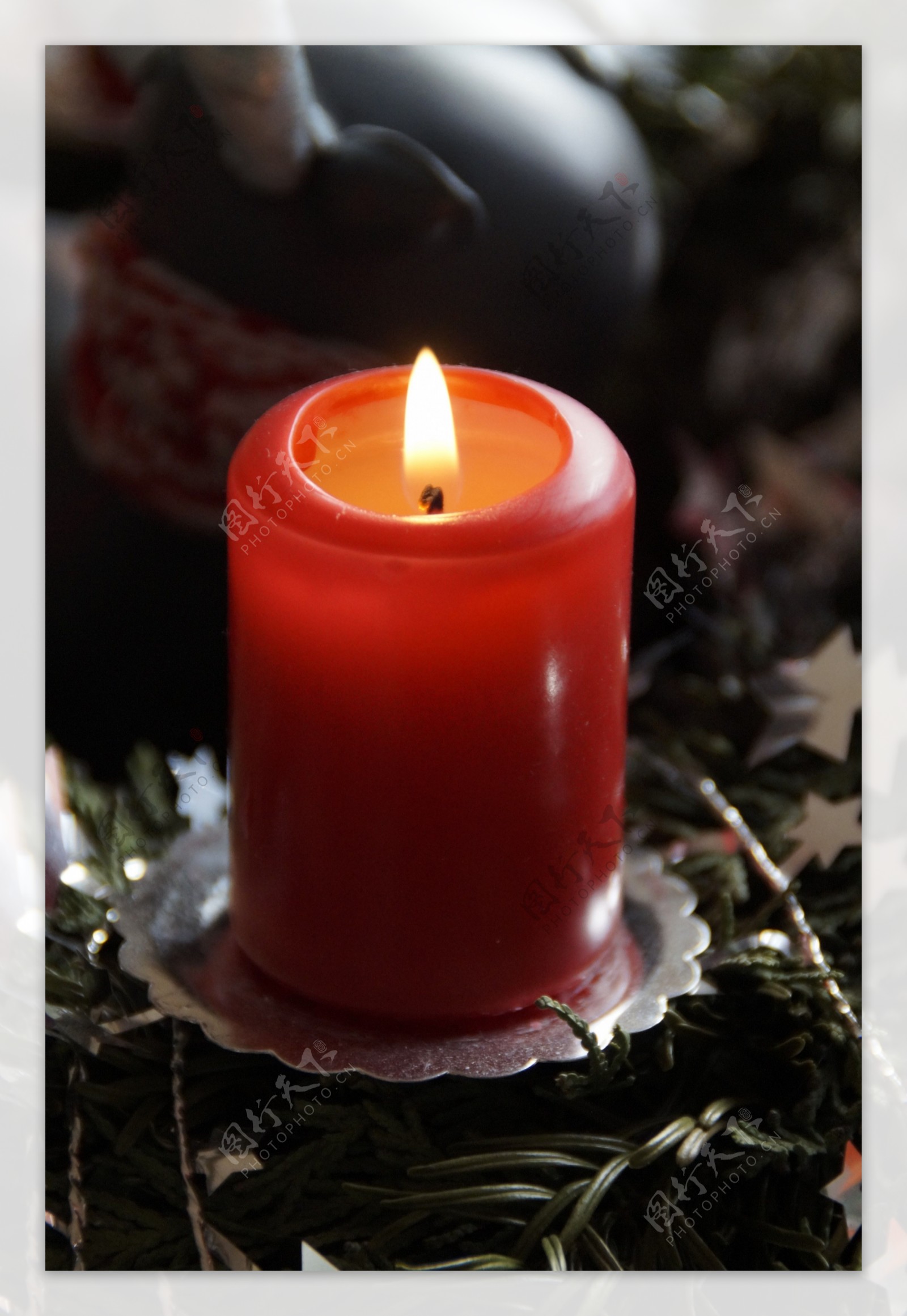 祈福祝福燃烧的蜡烛高清图片下载-正版图片500547059-摄图网