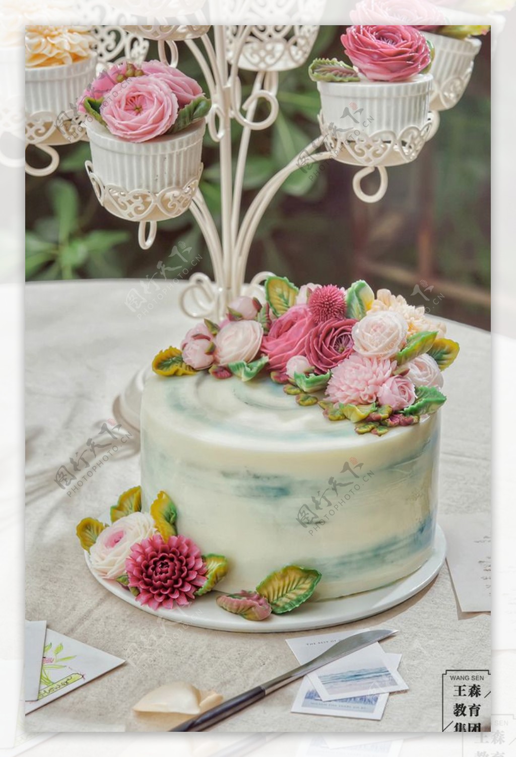 蛋糕奶油裱花的做法_【图解】蛋糕奶油裱花怎么做如何做好吃_蛋糕奶油裱花家常做法大全_莱婉娜_豆果美食