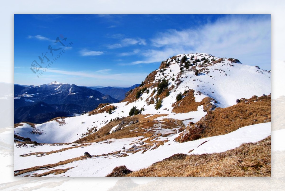 高山雪景山峰雪景山脉雪景