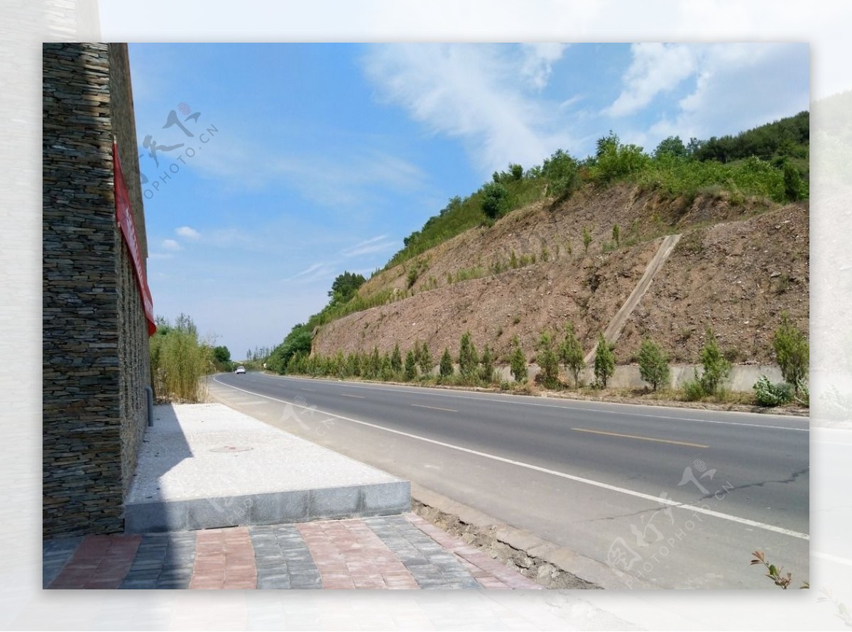 山间道路风景