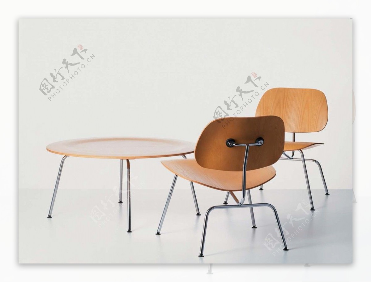 现代时尚简约木质桌椅组合3d模型