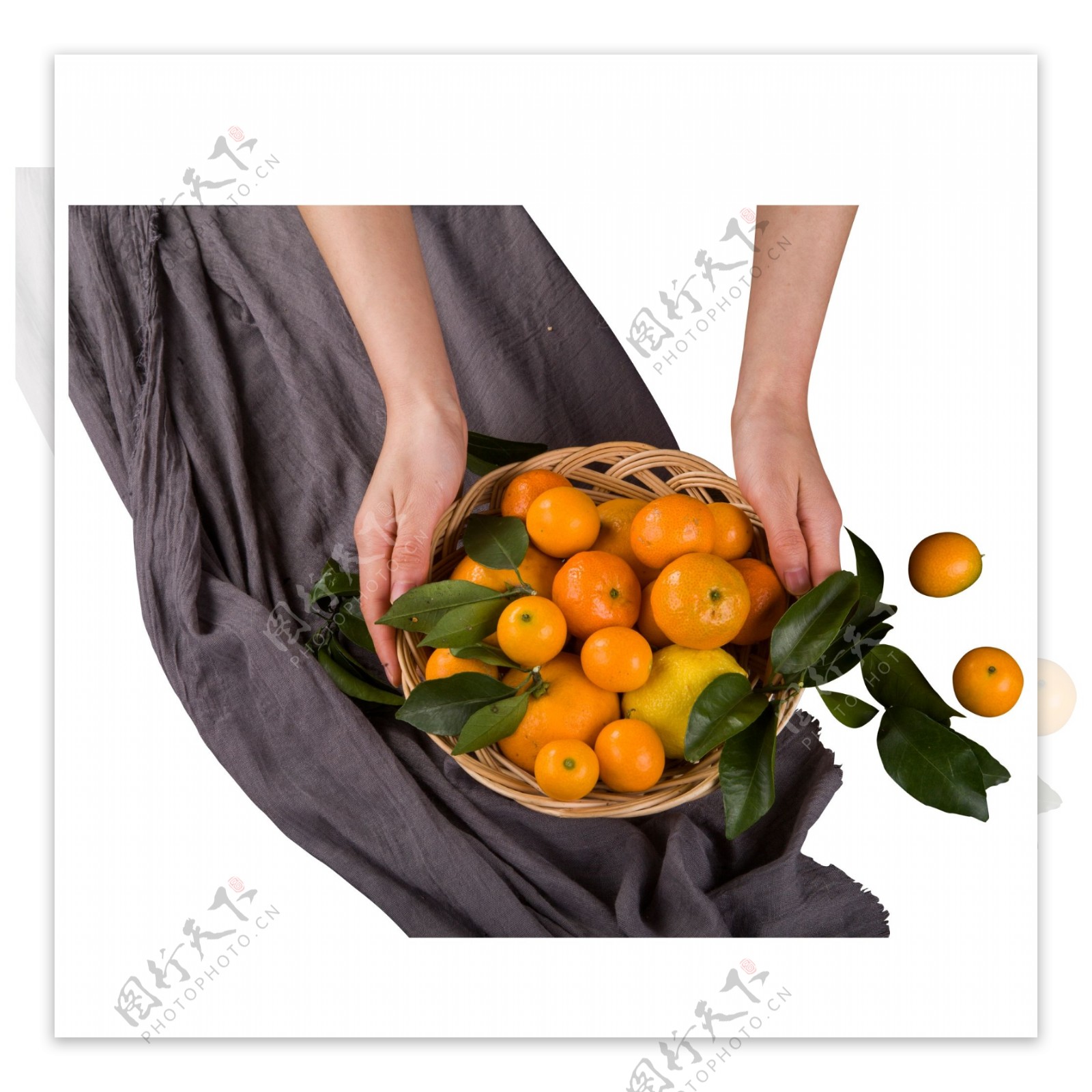 灰色一篮子橘子食物元素
