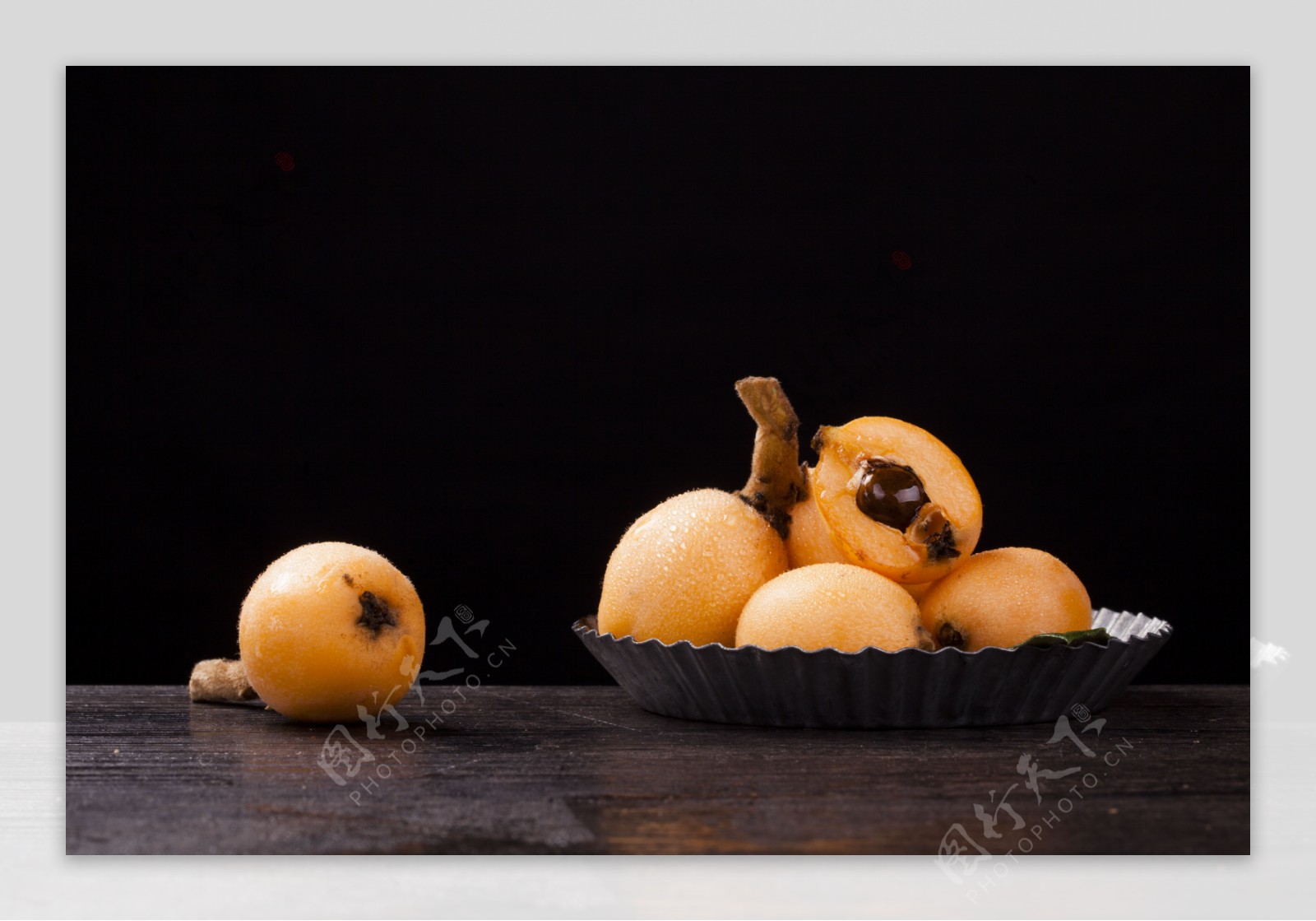 新鲜水果枇杷实物图摄影图1