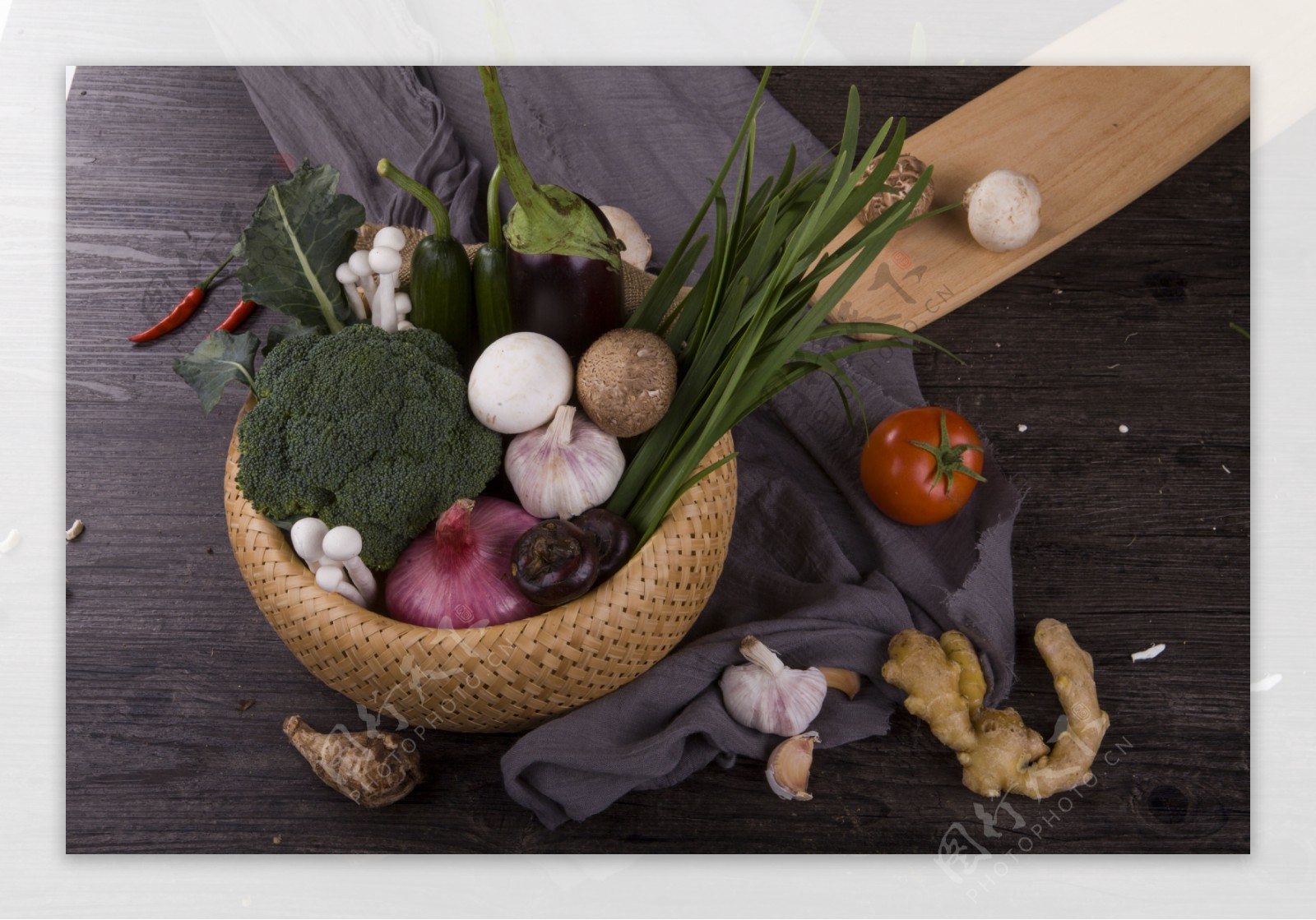 新鲜蔬菜大量组合摄影图