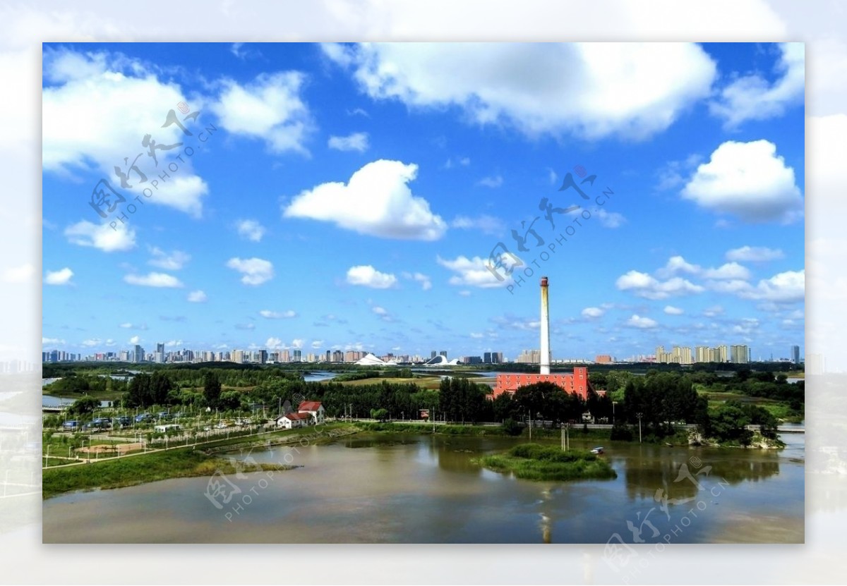 哈尔滨松花江畔北岸风景