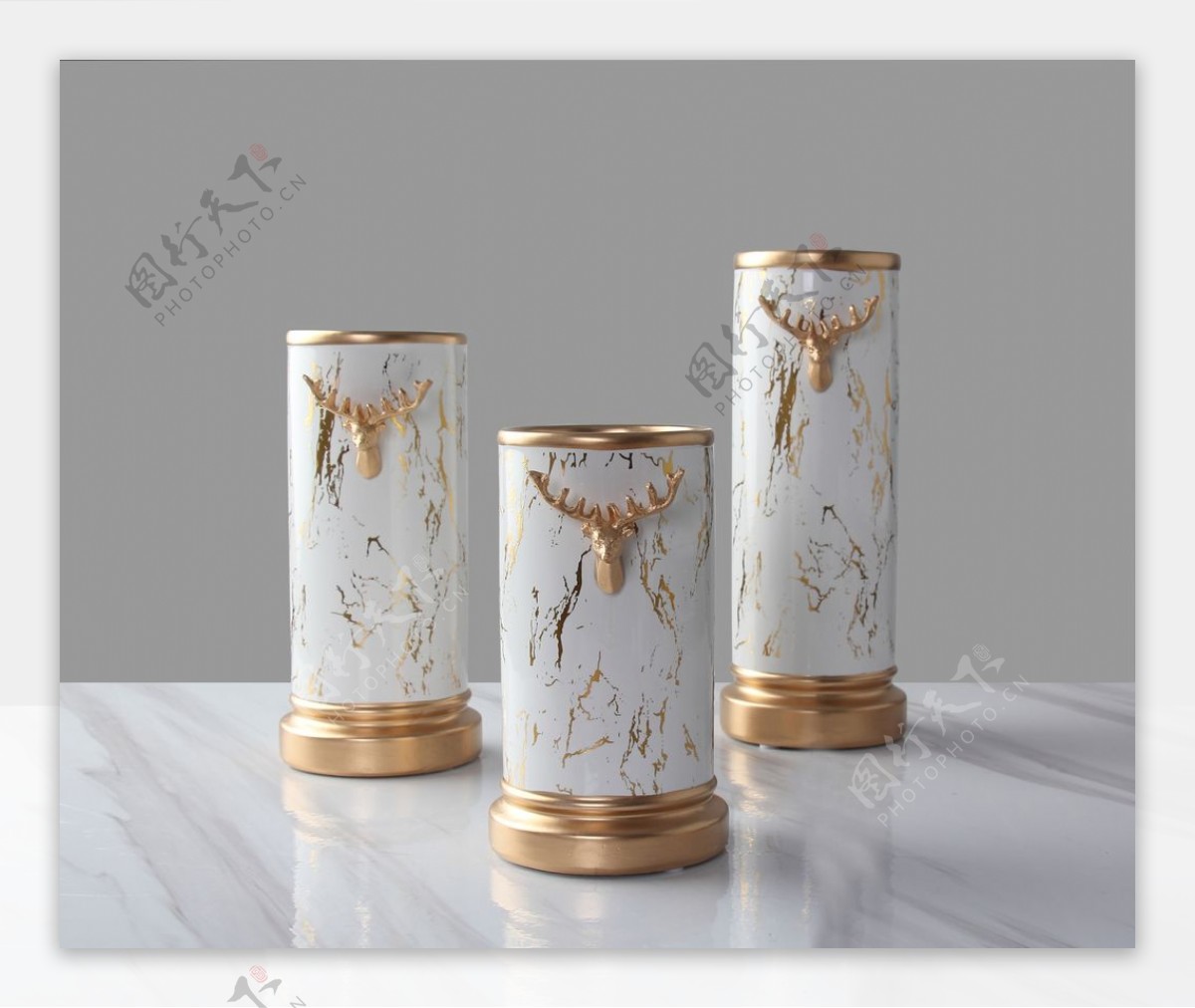 鹿头陶瓷花瓶