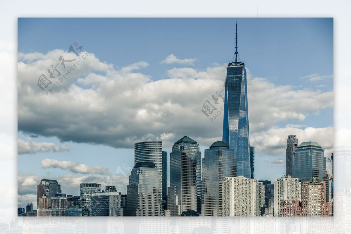 曼哈顿下城的一个世贸中心塔