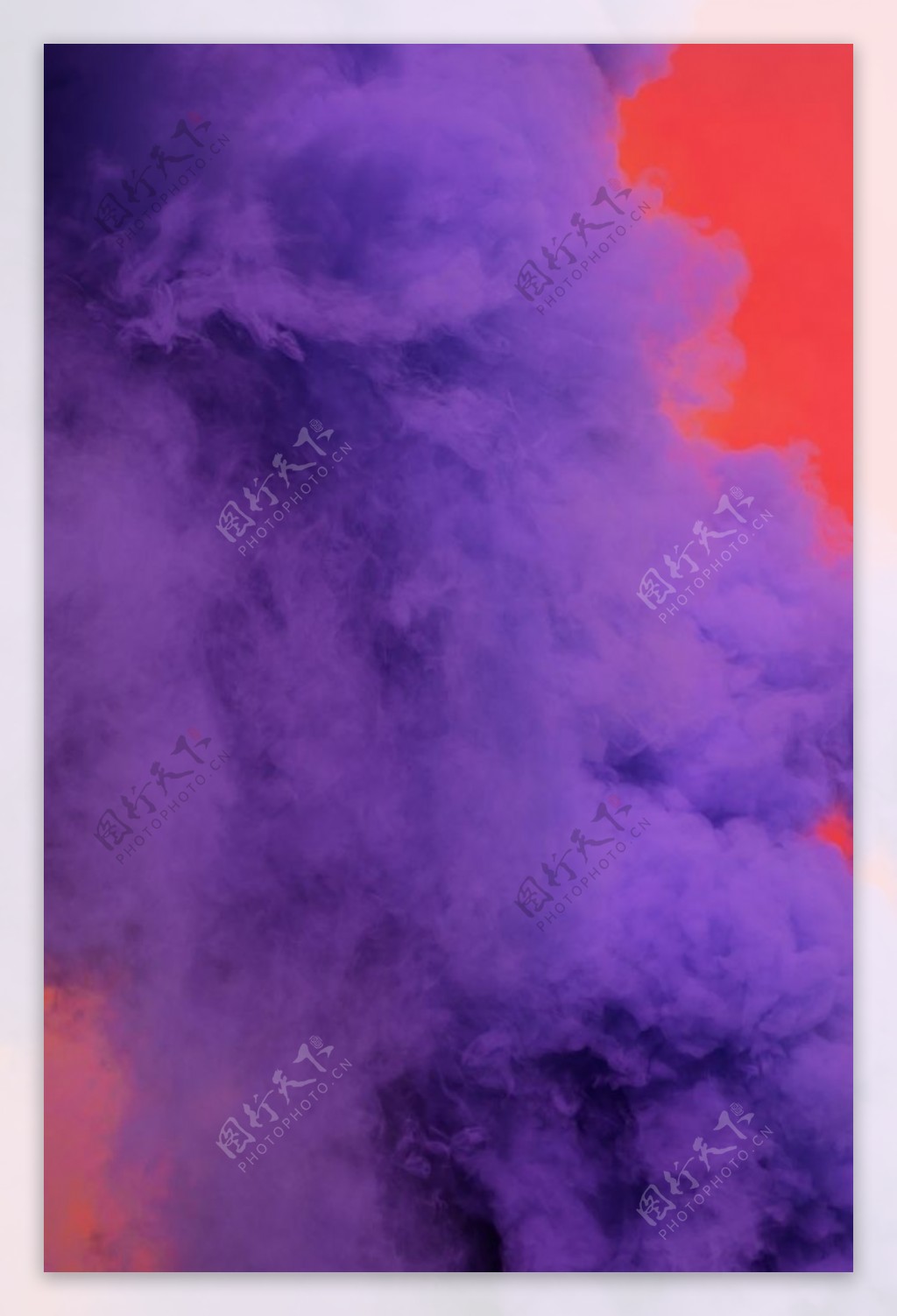 红色背景紫色烟雾