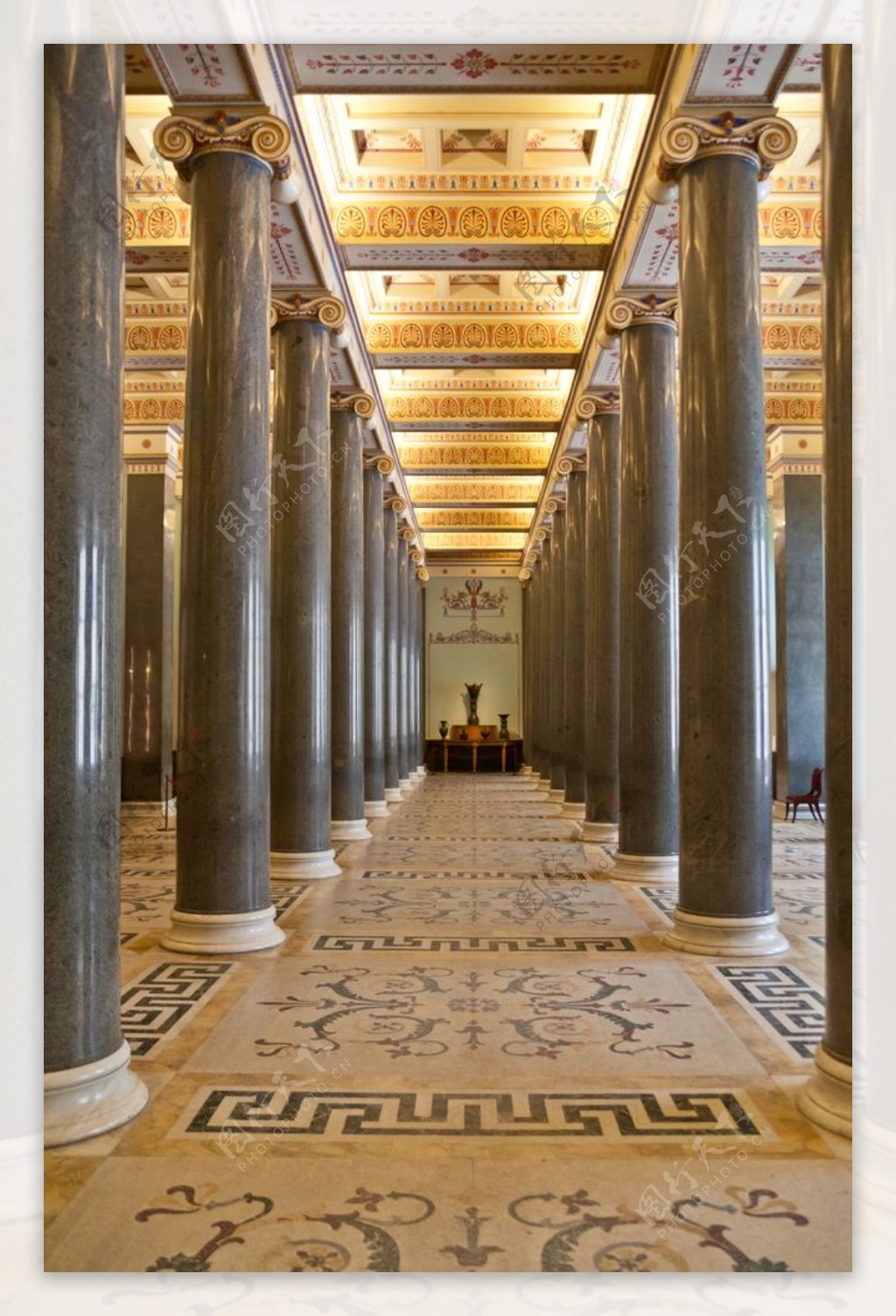 宫殿长廊