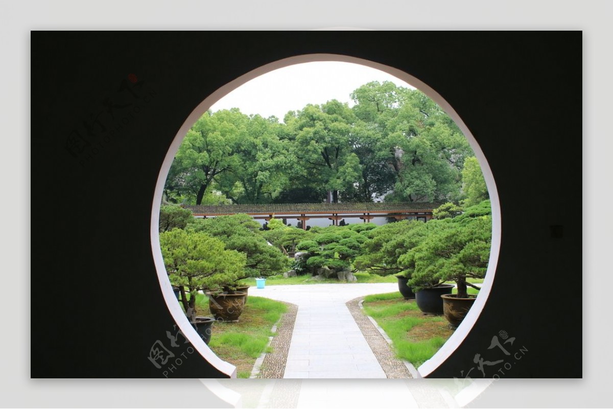 松园月亮门中式庭院景观中式