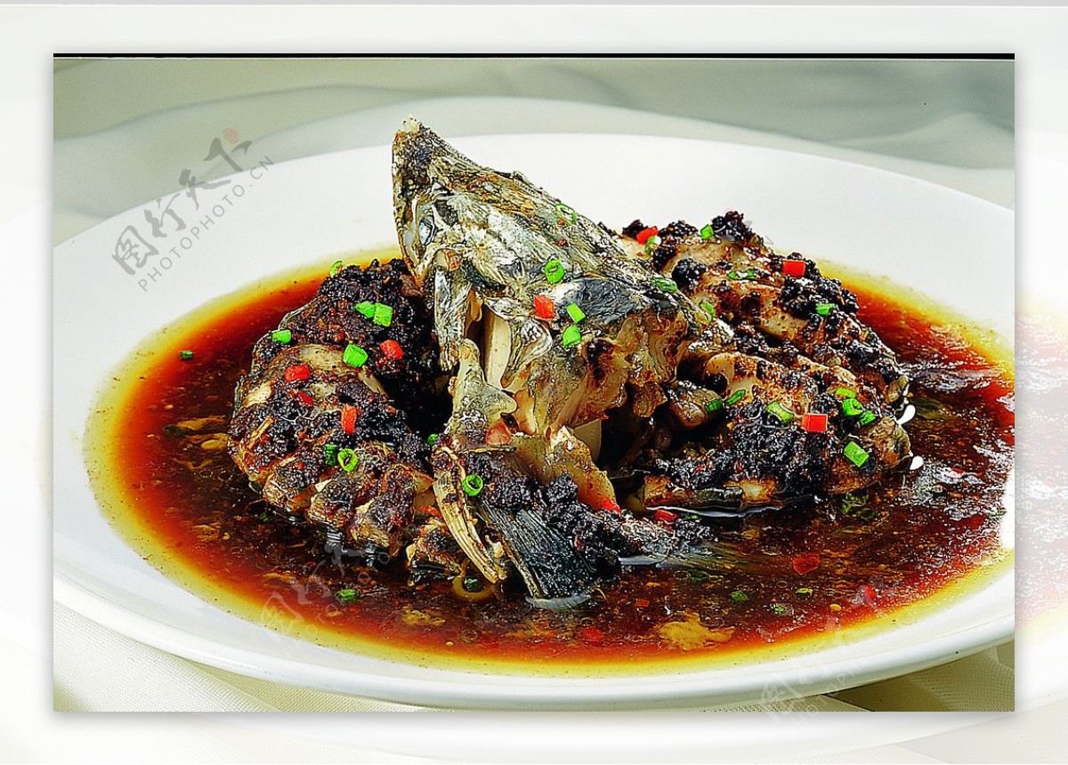 豫菜豉汁蒸鲟鱼图片