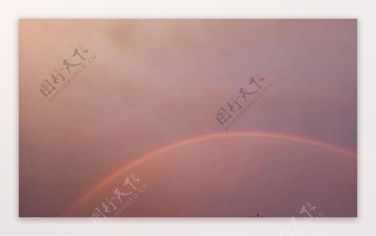 天空彩虹傍晚雨后图片
